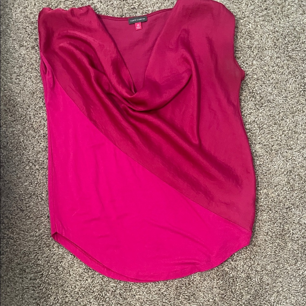 Vince Camuto Magenta top